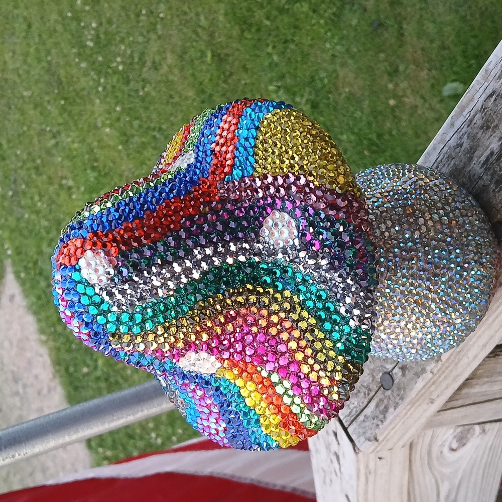 Ceramic 9 inch Mushroom 🍄 Rhinestoned